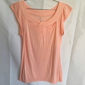 Short sleeve, loose fit, peach 🍑 colored top